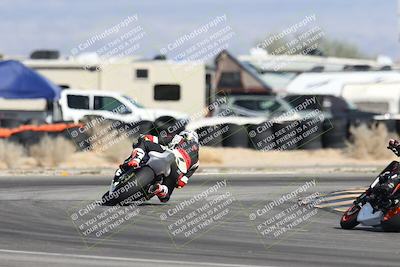 media/Nov-16-2025-Race Pace (Sun) [[8c5fa54630]]/Non Verified Riders (1st 20 Minutes)/4-Turn 16 (1116am)/